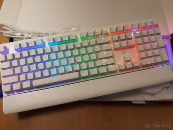 Herni Mechanická Klávesnice CZC GK 600