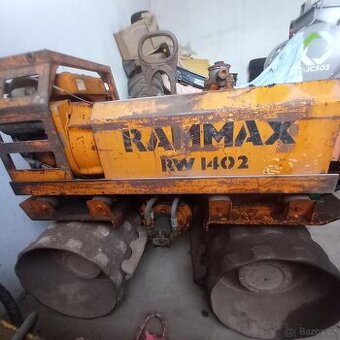 příkopový válec RAMAX 1360 kg