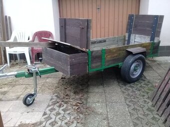 Přívěsný vozík