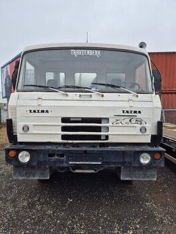 Tatra T 815 domíchávač betonu