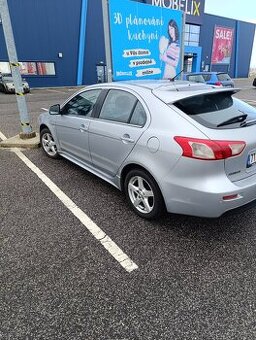 Mitsubishi Lancer 1,8,105kw,144000km,2010