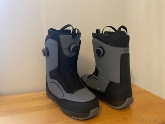 Snowboardové boty se zpevněním kotníku SNB900 vel. 46