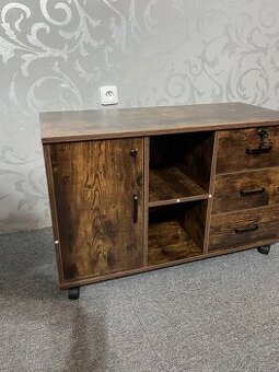 Kancelářská uzamykatelná skříň - NOVÁ