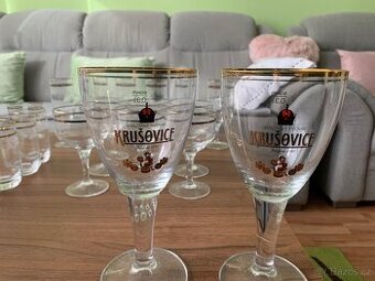 Sklenice na víno, šampaňské, pivo, koňak, vodu, TOP STAV