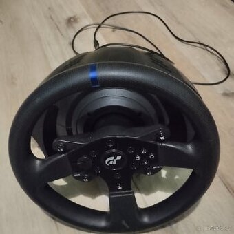 Volant Thrustmaster