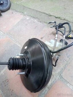 Opel Meriva B posilovač brzd