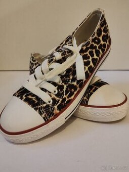 tenisky s leopardím vzorem – Vel. 38