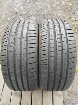 Letní 225/40 R18 92Y Vredestein