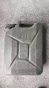 Plechové kanystry 20l na naftu + benzin 3ks