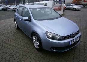 Volkswagen Golf 1.6MPi,75kw,serviska benzín manuál 75 kw