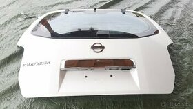 Nissan Pathfinder – Zadní dveře