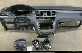 Peugeot 508 - sada airbagu.  Model 2014
