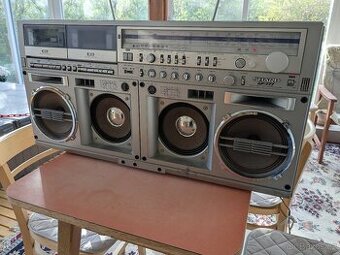Sharp GF777
