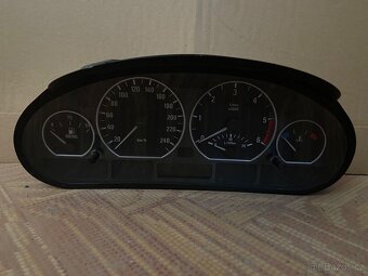 Budíky z e46 a e39