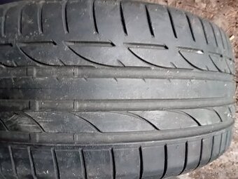 Prodám Sadu pneu 235/40/19 Dunlop