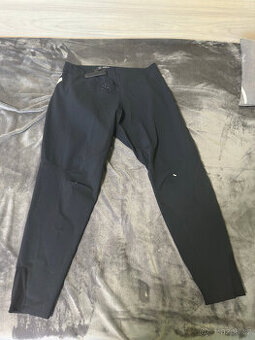 Trailové kalhoty Specialized Gravity Pant