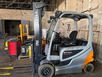 Prodám El. VZV Still RX 60-30 r.v. 2019 najeto jen 6369 mth
