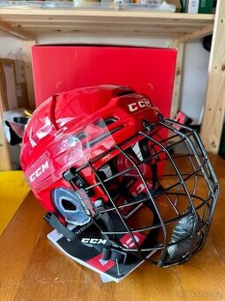 Hokejová helma CCM 910 Combo L