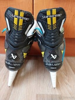 Brusle Bauer Supreme M3 vel.7