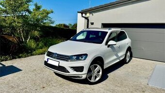 Volkswagen Touareg R-Line, V6 TDI193 kW 8TT 4x4, Panorama