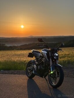 Honda cb125r