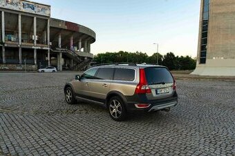Prodej Volvo XC70 D5 2013, 4x4 – Výborný stav