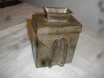 Stará kostelní pokladnička