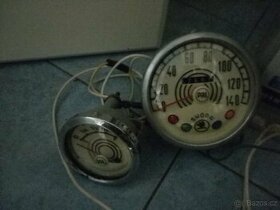 Tachometr Spartak zachovalý +palivoměr+budiky