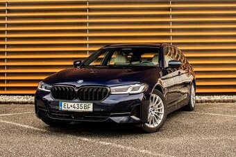 BMW Rad 5 Touring 530e Laser, v Záruke 2026, Adaptive, 4Zone