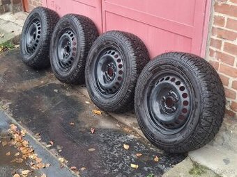Sada kol - celoroční pneu 215/65 R16 Michelin