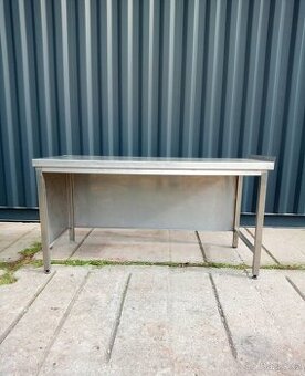 Nerezové stoly - různé