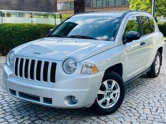 Jeep Compass 2.0D 4x4 MANUÁL SENZORY VÝHŘEV TAŽNÉ