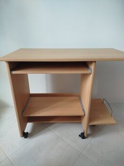 Počítačový stolek