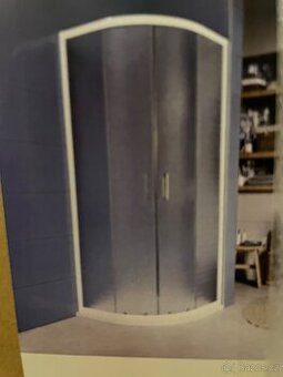 Sprchový kout čtvrtkruh