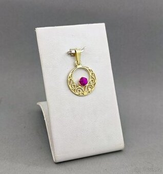 Velmi slušivý přívěsek s kamínek