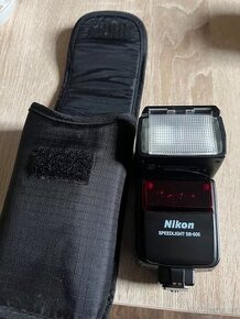 Blesk nikon sb 600