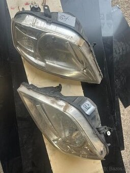 Dacia Logan 2010 přední světla