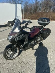 Prodám Honda integra 700