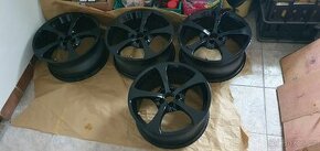 Alu kola 5x100 R17 8J