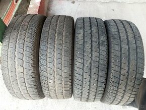 Pneu  205/65R16C - 1