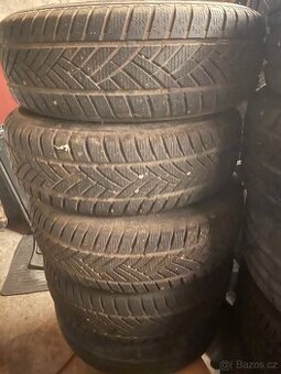 Škoda Felicia Pickup Plechy + Zimní Pneu