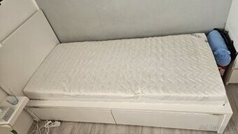 Postel IKEA MALM