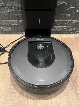Vysavač iRobot Roomba i7