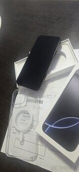 Apple iPhone 16 Pro Max 512GB -černý titan
