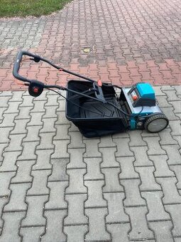 AKU vřetenová sekačka GARDENA