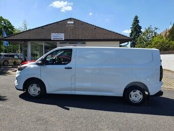CUSTOM VAN 320, TREND,136k, DLOUHÝ ROZVOR L2