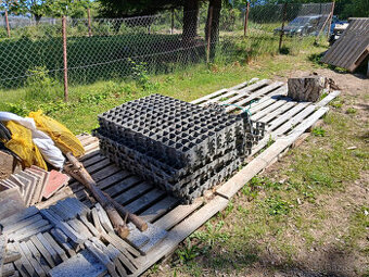 Zatravňovací dlažba ECORASTER® E40 – černá