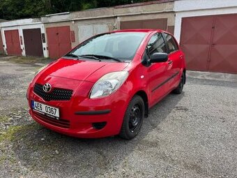 Yaris 1,0 VVt-i 51KW, ČR