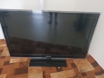 Prodám starší tv samsung 102 cm bes ovladače