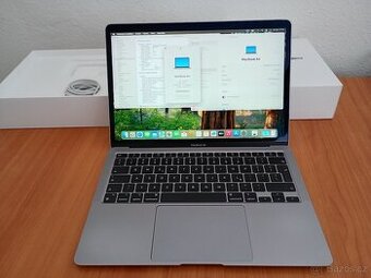 Macbook Air 13 palců M1 chip 8 GB RAM 256 SSD 200 cyklů